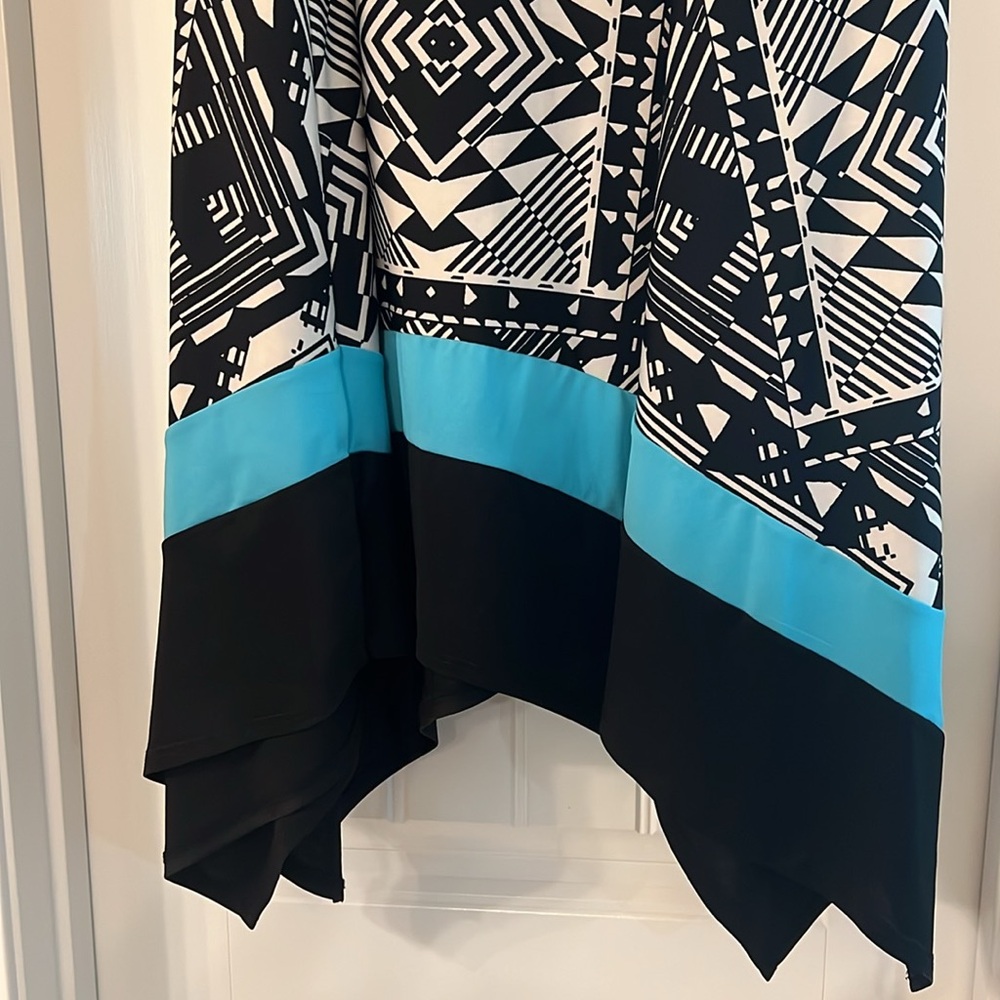Brand New Geometric Black and Blue Women's Skirt - Picture 3 of 3